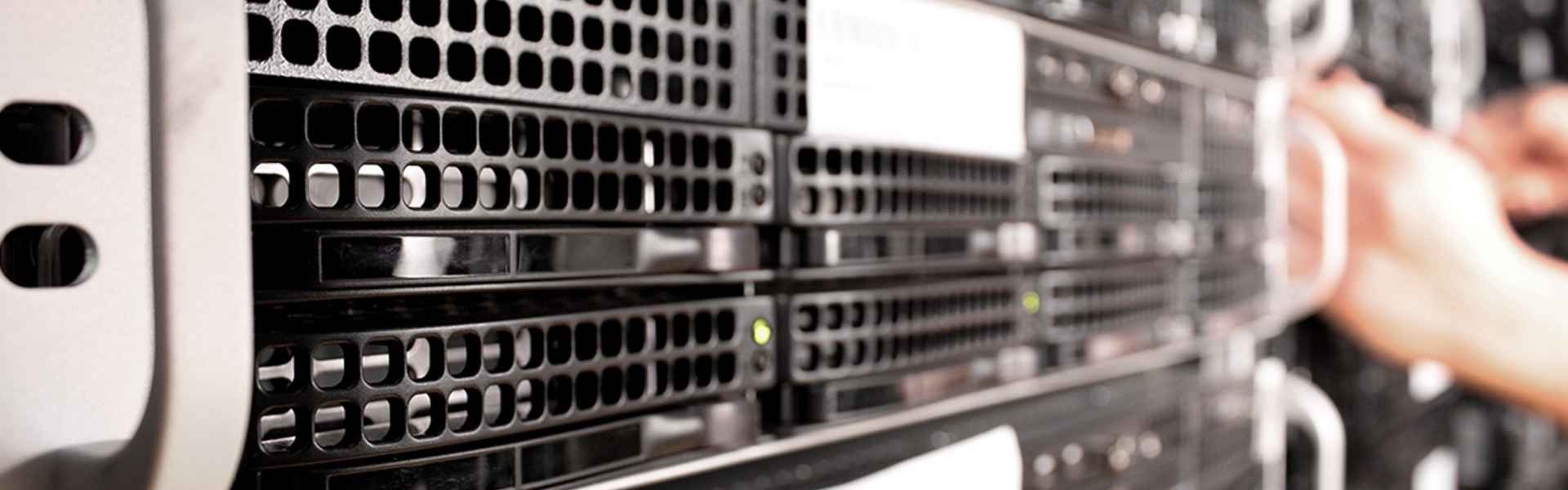 Instalación y mantenimiento de servidores empresariales